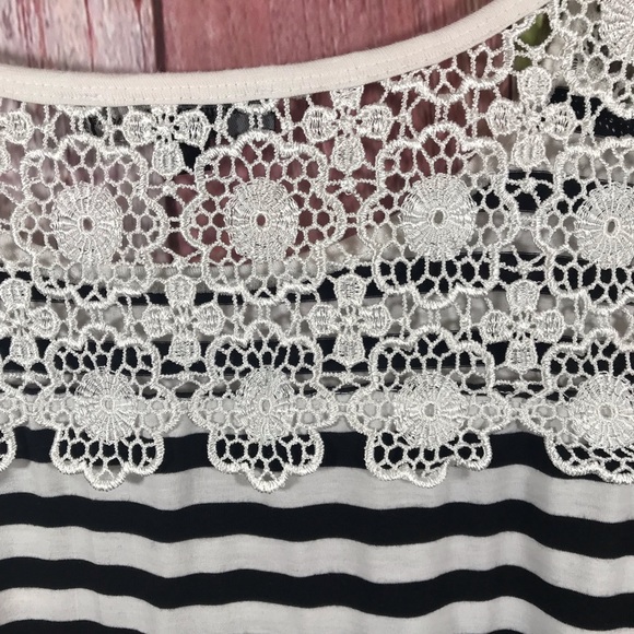 Yuni los angele laced striped Top - Picture 7 of 7